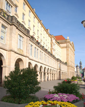 www.ferienwohnungen-dresden.com - Altmarkt